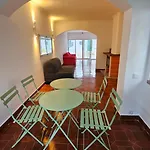 Carcarooms Guest house *
