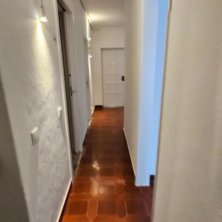 Carcarooms Carcavelos (Lisbon)