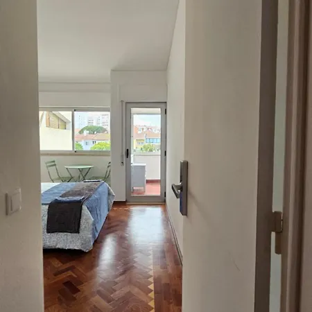 Carcarooms Gasthof Carcavelos (Lisbon)