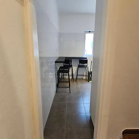 Carcarooms Carcavelos (Lisbon)