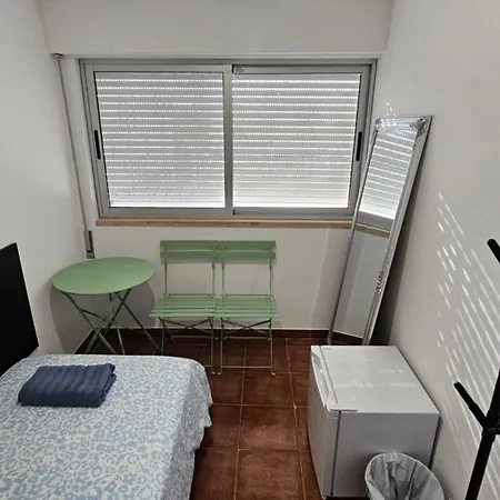 Gasthof Carcarooms Carcavelos (Lisbon)