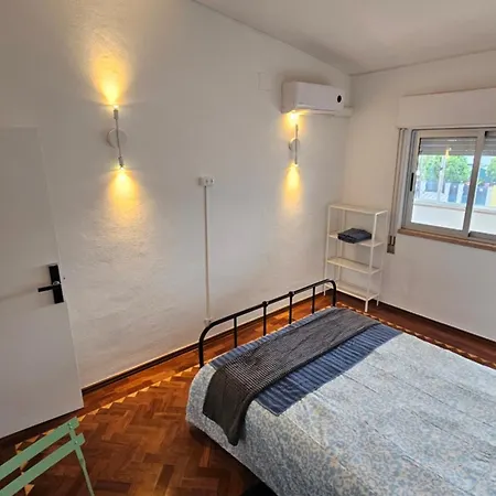 Guest house Carcarooms