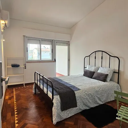 Guest house Carcarooms