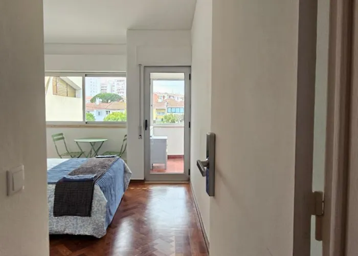 Carcarooms Πανσιόν Carcavelos (Lisbon)